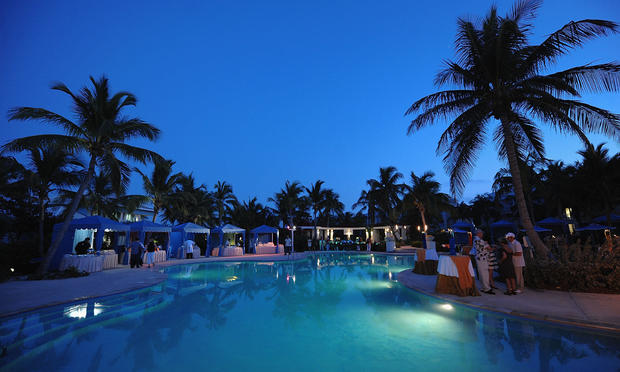 Sandals Emerald Bay Celebrity Golf Weekend - Golf & Pool Party Combinations 