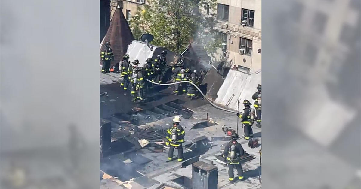 1 dead, at least 8 others minor injuries reported in multi-alarm fire in Bronx building