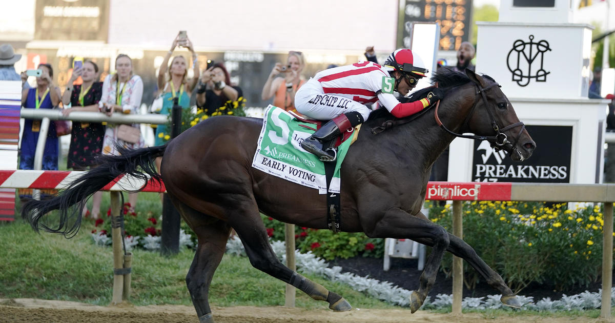 Early Voting wins 2022 Preakness Stakes