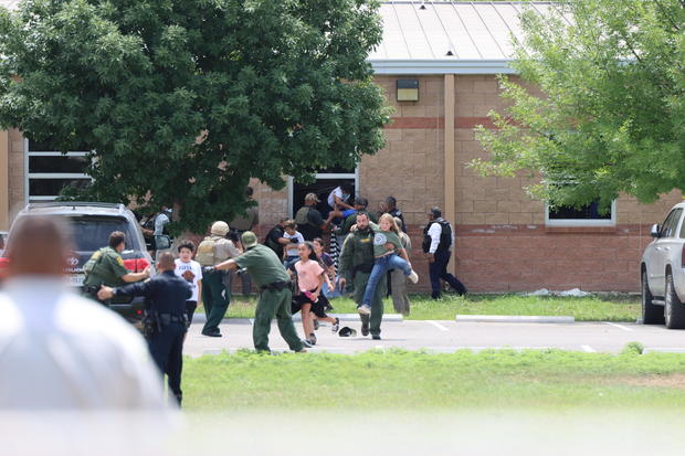 Officers astatine  country   of schoolhouse  shooting successful  Uvalde, Texas 