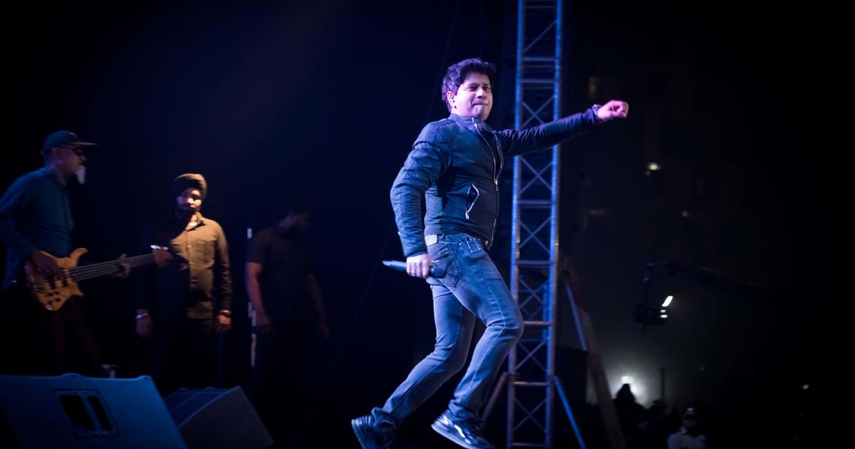 Star Bollywood singer KK dies shortly after performing at concert, prompting police investigation