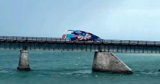 Illinois mother killed, 2 kids injured while parasailing in Florida Keys: "The worst thing you could imagine" - Vimarsana News